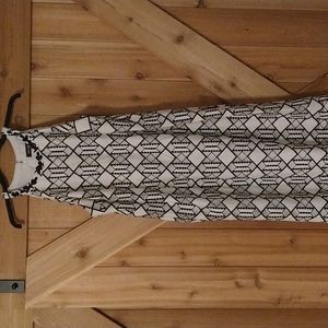 Women's nine west size large A-line embroidered dress. White and black